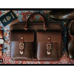 Editor Briefcase With Trolley Sleeve V1><noscript><img width=