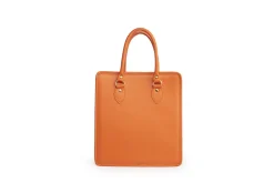 Elsa Satchel><noscript><img width=