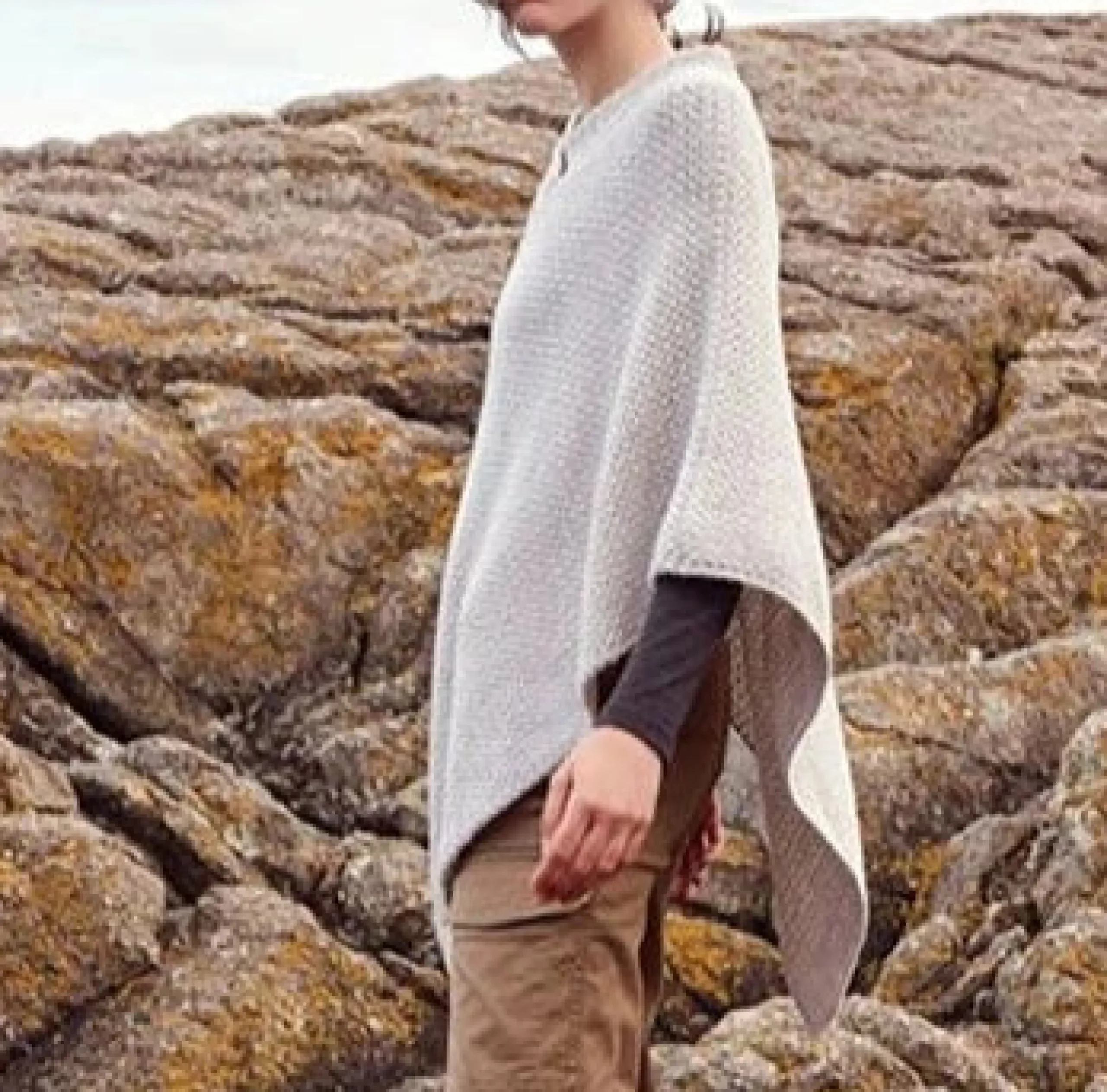 Irelandseye Avonberg Cable Neck Poncho>J. W. Hulme Co Best
